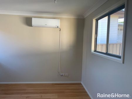 Spacious Granny Flat - Photo 3