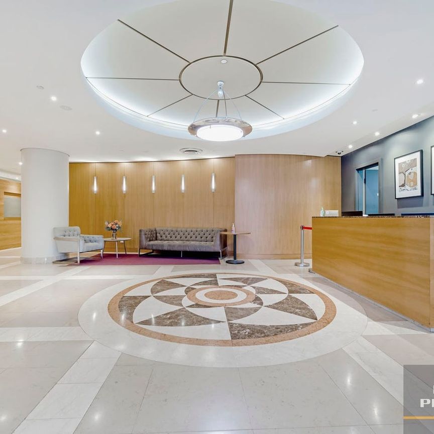 Stunning Two-Bedroom Apartment with Beautiful North-Facing Views - Photo 1