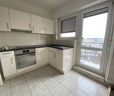 Location Appartement 4 pièces 78m² ST LOUIS 68300 - Photo 3