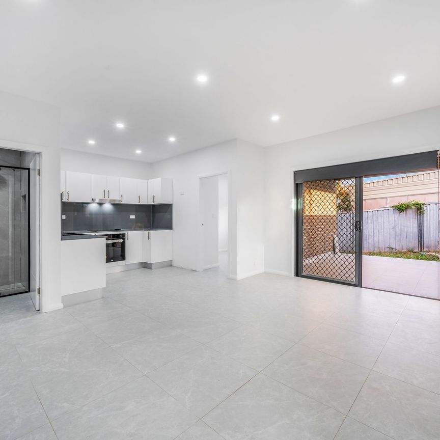 Brand New Granny Flat ! - Photo 1