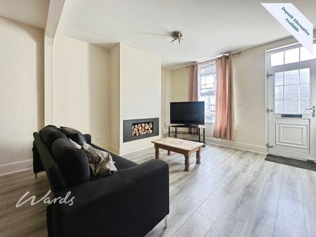 4 bedroom terraced house to rent - Photo 3