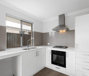 MODERN LIVING IN COMFORT - Photo 1