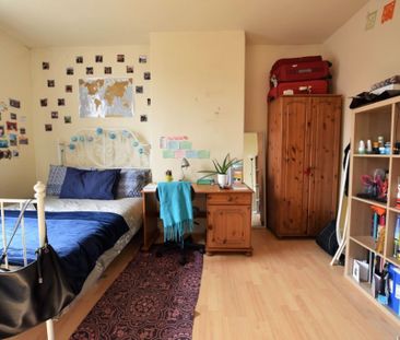 4 bedroom House in Lumley Place, Burley - Photo 3