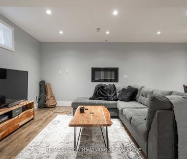 For Lease - 106 Port Royal Avenue, Vaughan, Ontario - Photo 2