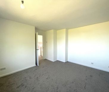 3 bedroom detached house to rent - Photo 5