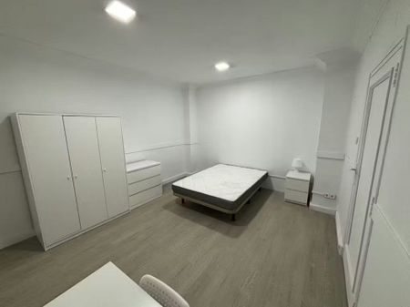 Carrer del Doctor Josep Juan Dómine, Valencia, Valencian Community 46011 - Photo 3