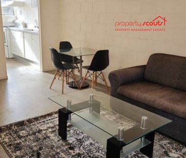 Cozy central semi-furnished unit - Photo 3