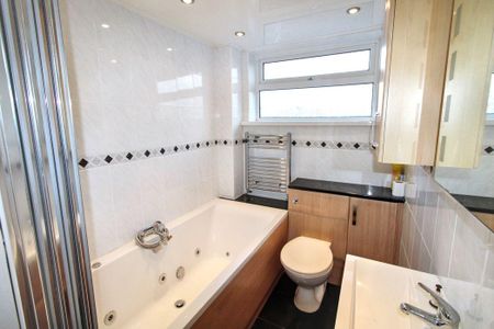 Leicester Way, Fellgate, Jarrow, Tyne and Wear, NE32 4XJ - Photo 5