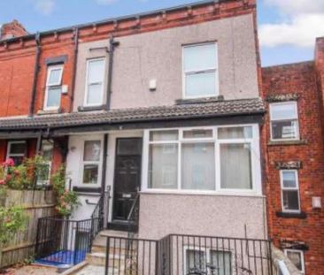 Village Terrace Room 1 - Photo 5