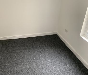 2 Bed Flat, Sutherland Road, BN2 - Photo 2