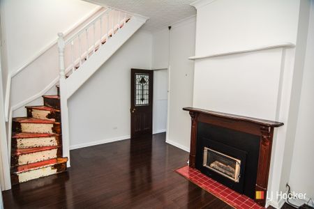 Stunning 2 Storey Terrace - Photo 2