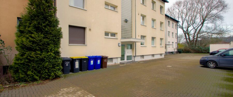 Blömker! Gepflegte 2,5-Raum-Wohnung mit Balkon und Garage in Gladbeck-Zweckel! - Foto 1