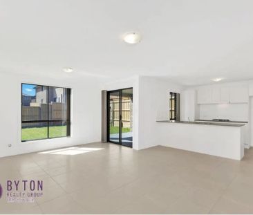 “Spacious Double Story Family Home in Schofields for Rent!” - Photo 1