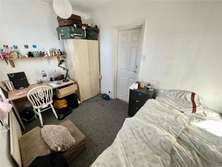 5 bedroom detached house to rent - Photo 3