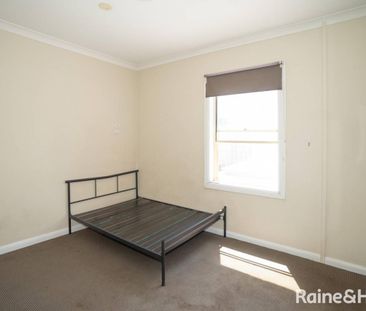 CBD ROOM FOR RENT! - Photo 1