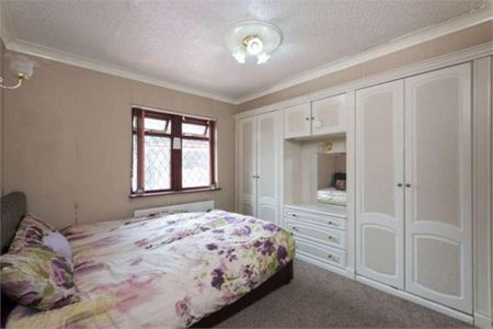 Lodge Farm Close, Dewsbury, WF12 - Photo 3