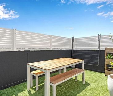 Modern 2-Bedroom Apartment - Photo 6