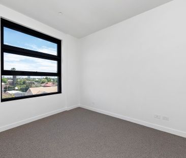 Unit 201/606 Melbourne Road, Spotswood. - Photo 6