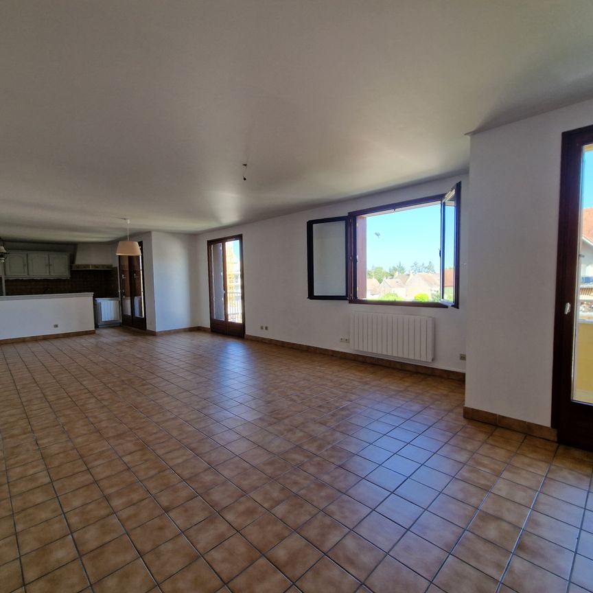Location Appartement 5 pièces 126m² BEAUNE 21200 - Photo 1