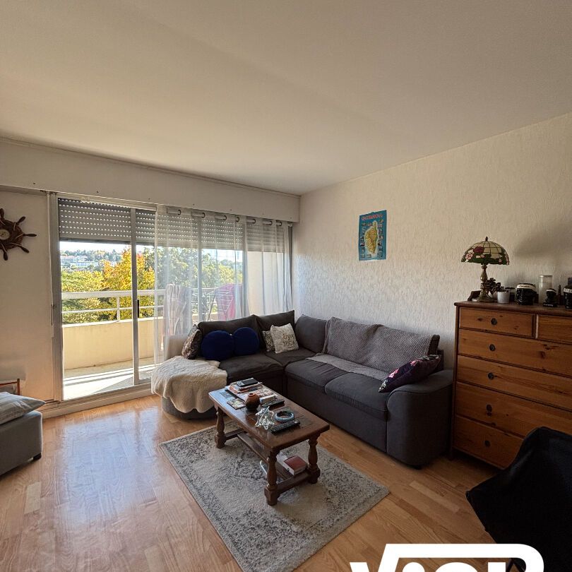 SPACIEUX T2 de 49m2 A PROXIMITE DE LA MAIRIE - Photo 1