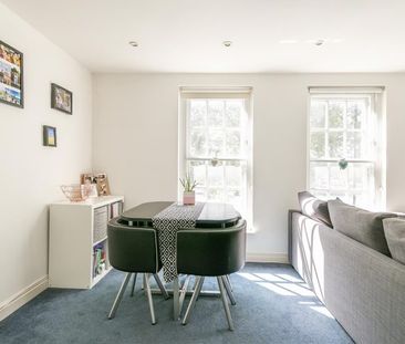 1 Bed Flat - Photo 3