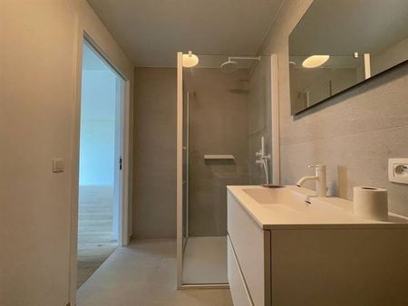 Appartement te huur - Foto 2