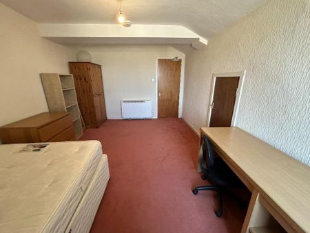 5 bedroom flat to rent - Photo 3