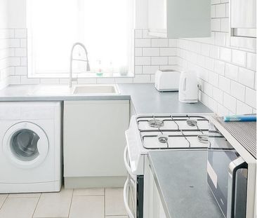 Room in a Shared House, Priory Street, E3 - Photo 5