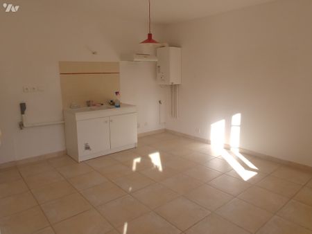 App T2 en duplex de 33m2 + cour - Photo 4
