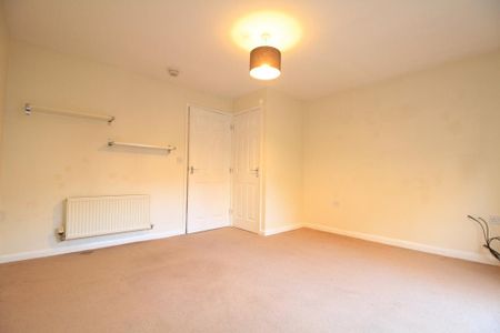 2 bedroom semi-detached house to rent - Photo 3