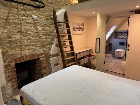 2 bedroom cottage to rent - Photo 2