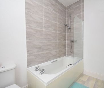 2 bed terraced house to rent in Rosebery Avenue, Scarborough, YO12 - Photo 1