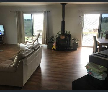 EXECUTIVE COUNTRY LIVING AT ITS BEST - Photo 1