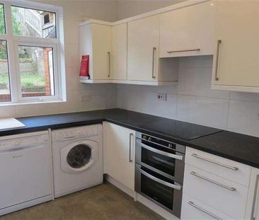 Bedroom Detached House In Winton, BH9 - Photo 4