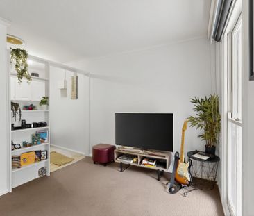 PRIVATE AND LEAFY UNIT - WELL BACK FROM THE MAIN ROAD - Photo 5