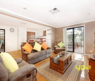 BEAUTIFULL FAMILY HOME!!!!!! - Photo 1