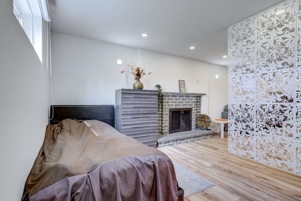 For Lease - 484 Kelvedon Mews, Mississauga, Ontario - Photo 1