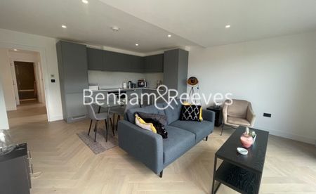 2 Bedroom flat to rent in Durnsford House, Durnsford Road, SW19 - Photo 5