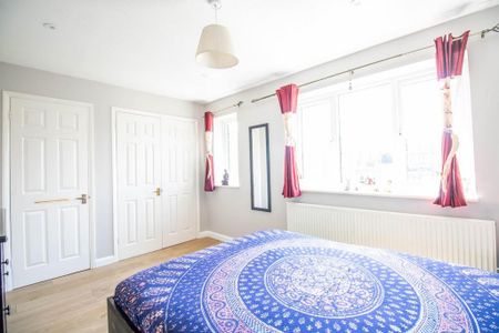 4 bedroom detached house to rent - Photo 5