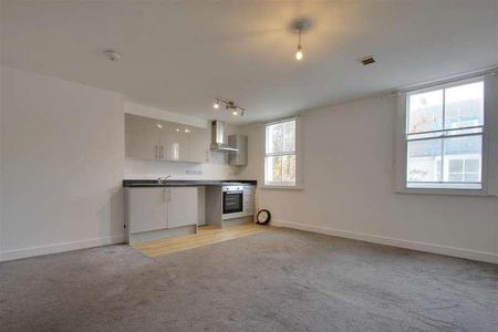 Warwick Street, Worthing, BN11 - Photo 4