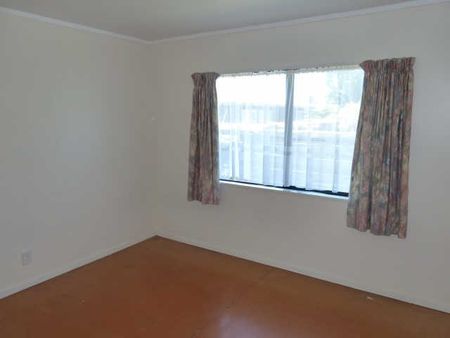 168B Old Farm Road, Hillcrest — - Photo 2