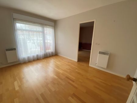 A louer APPARTEMENT AULNAY SOUS BOIS - Photo 3