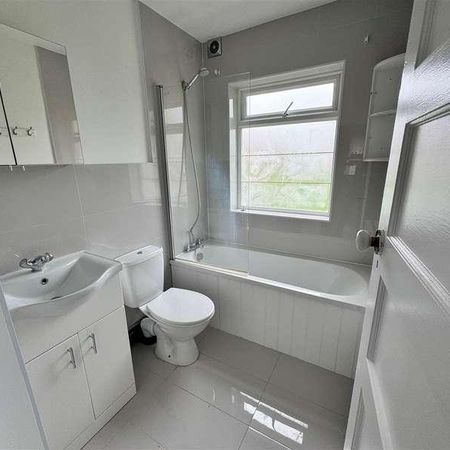 Edenvale Close, Mitcham, CR4 - Photo 4