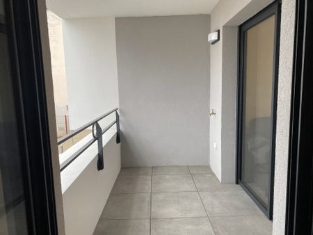 Location Appartement 2 pièces 42m² LA CIOTAT 13600 - Photo 4