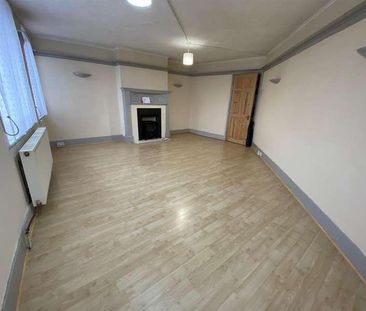 Longbridge Road, Dagenham, RM8 - Photo 1