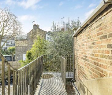 4 bedroom flat to rent - Photo 5