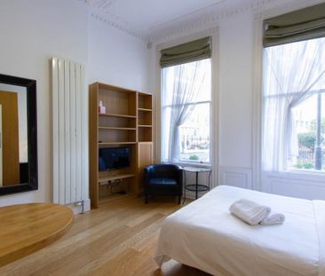 Flat 07 Cartwright Gardens, Bloomsbury WC1H 9EH - Photo 1