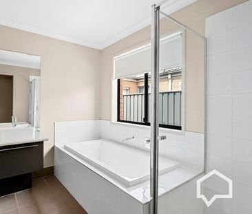 Neat Four Bedroom Home For Easy Living - Photo 4