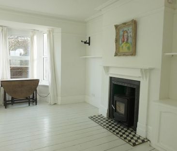 4 bedroom semi-detached house to rent - Photo 1