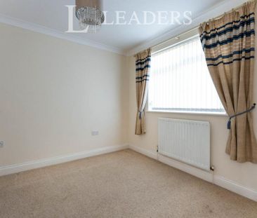 2 bedroom bungalow to rent - Photo 1